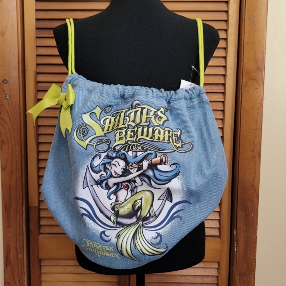 NWT Disney Pirates of the Caribbean Drawstring Backpack